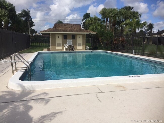 Building Photo - 10295 Boca Bend W