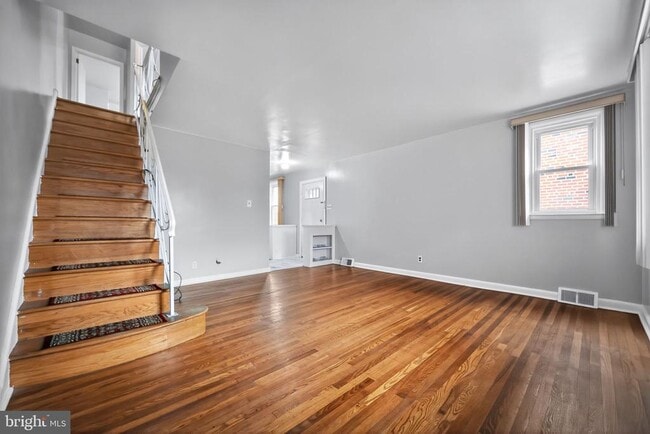 Building Photo - 9050 Convent Ave