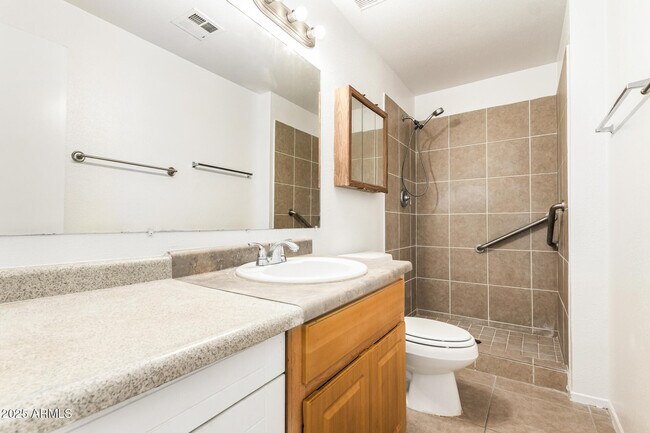 Building Photo - 8107 W College Dr