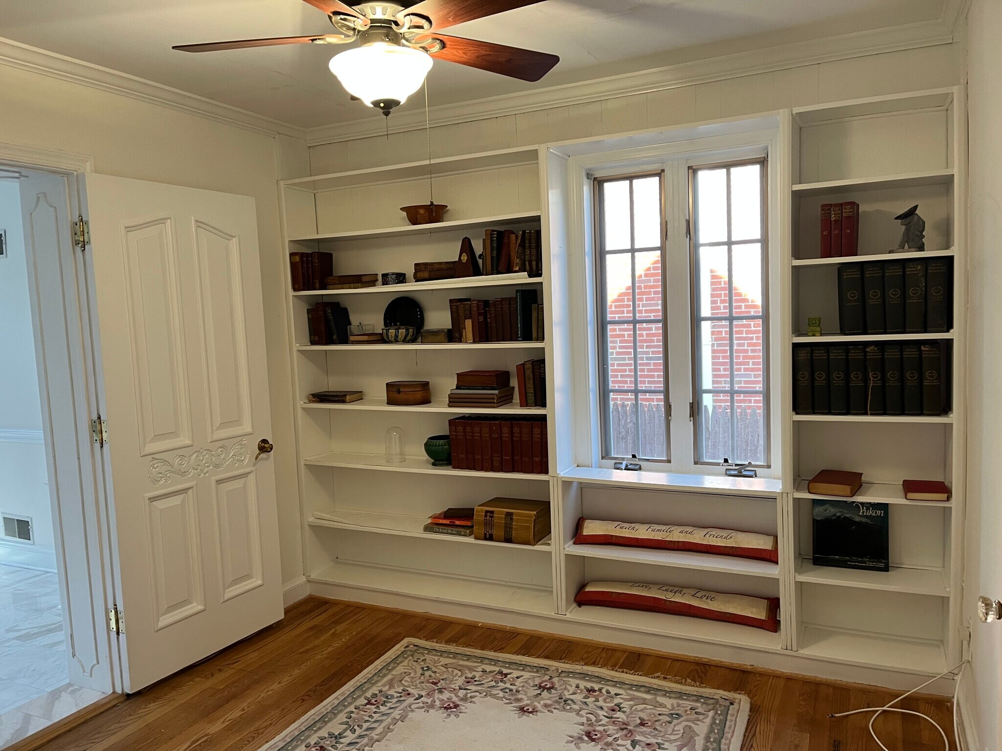 Library room or sitting room off master bedroom - 8904 Grant St
