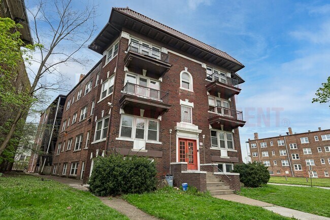 Building Photo - Cozy Living near University Circle