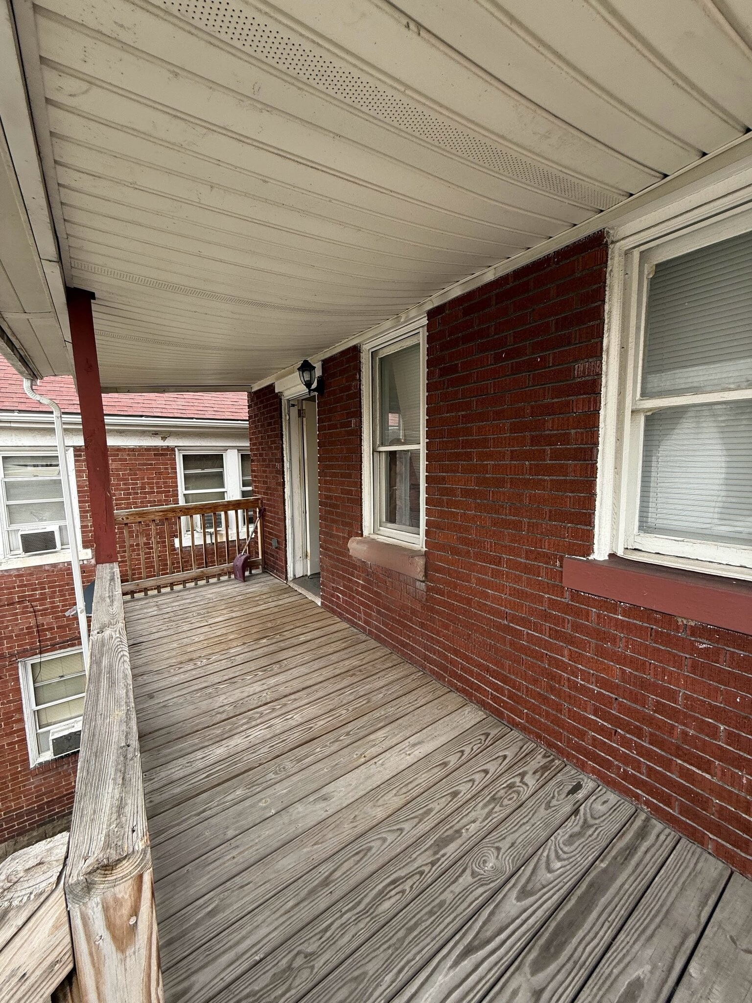 Building Photo - 1807 4th Ave