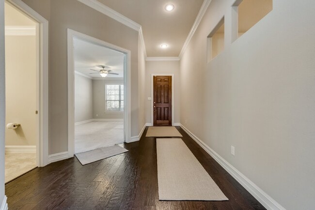 Building Photo - "Stunning 3-Bedroom Home in the Highlands at Trophy Club!"