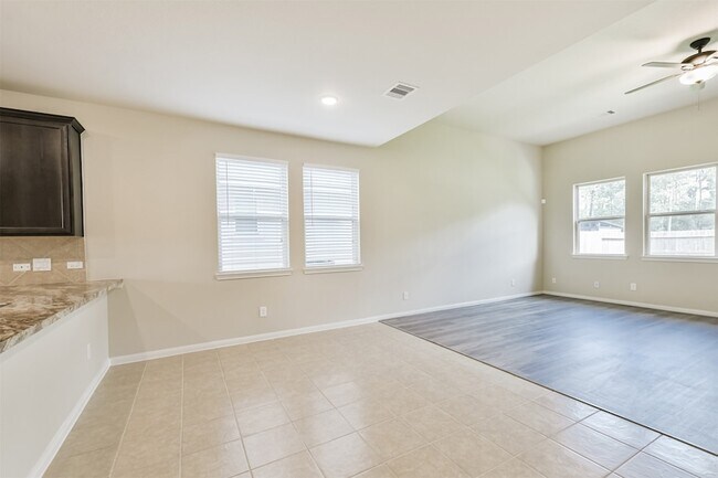 Building Photo - 12638 Silver Winter Trl