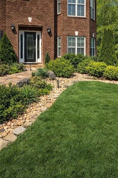 Building Photo - 1341 Chaplains View