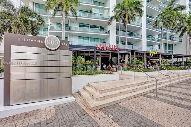 Building Photo - 900 Biscayne Blvd