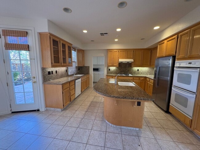 Building Photo - Beautiful & Spacious 4Bed/3Bath Two Story Home Located in San Ramon, Ca!!!