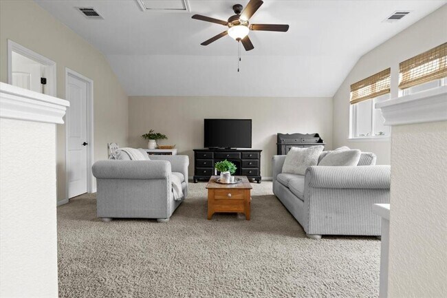 Building Photo - 5025 Pyrenees Pass