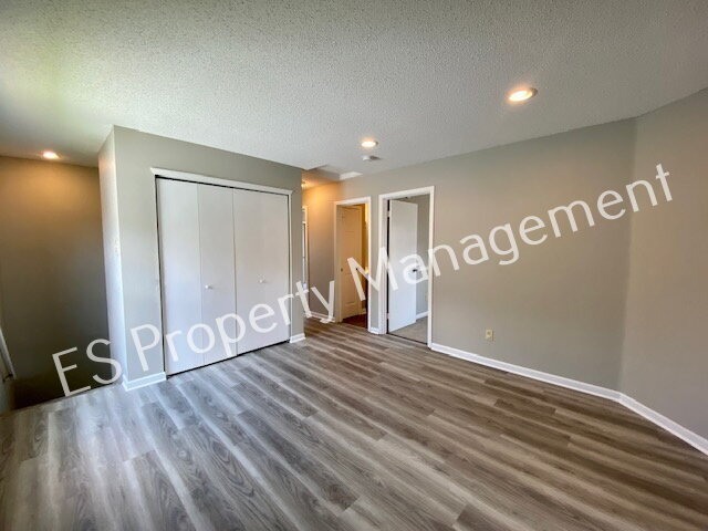 Building Photo - Welcome home to this stunning 4-bedroom, 2.5-bath home in Camby!
