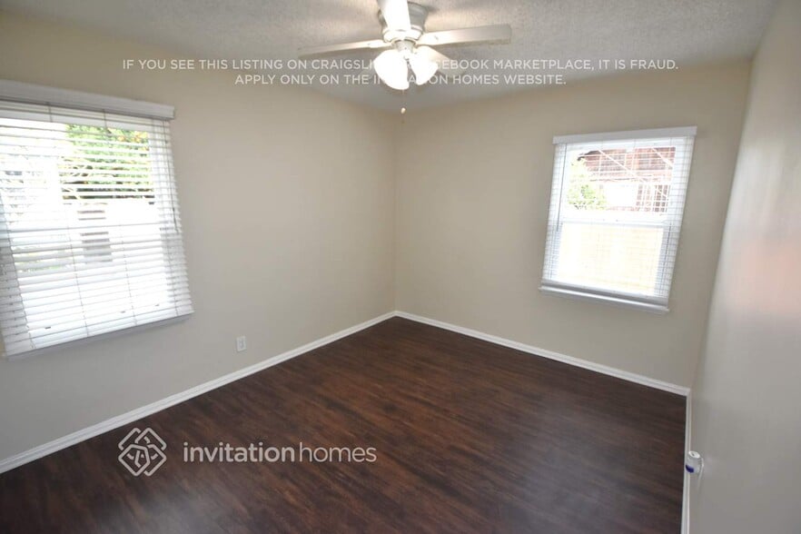 Building Photo - 6430 Silverette Dr