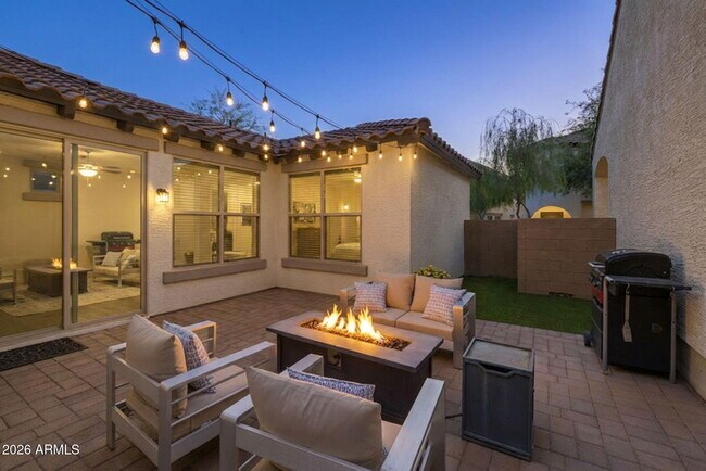 Building Photo - 2930 N Raven