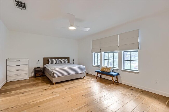 Building Photo - 13205 Kepler Cove