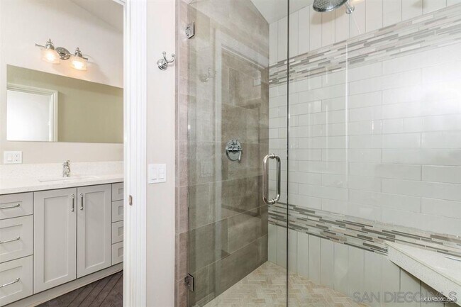 Building Photo - 10470 Ridgewater Ln