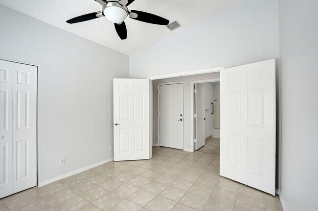Building Photo - 5069 Toscana Trail