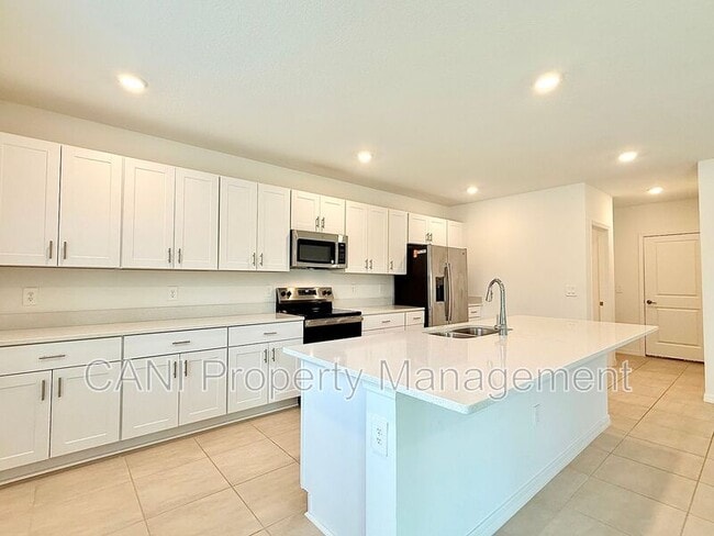 Building Photo - 646 Teviot Rd