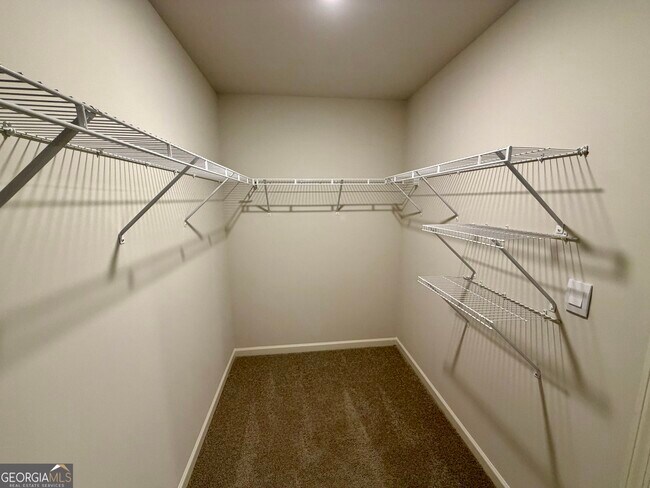 Building Photo - 8233 Bluewater Dr