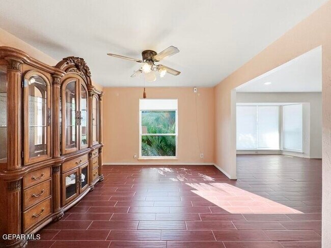 Building Photo - 9000 Rancich St