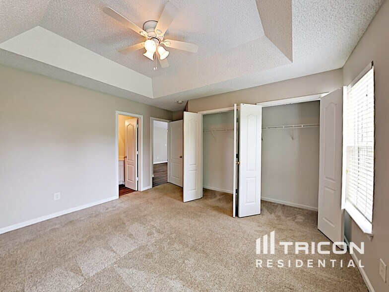 Building Photo - 2113 Sebastiani Dr