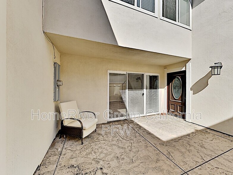 Building Photo - 2030 Kingsbridge Way