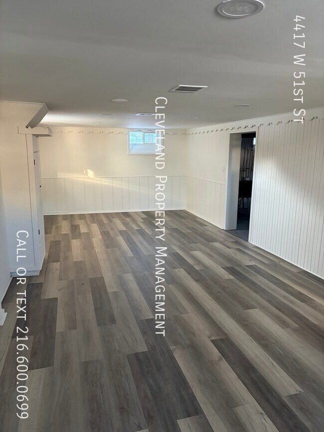 Building Photo - 4417 W 51st St