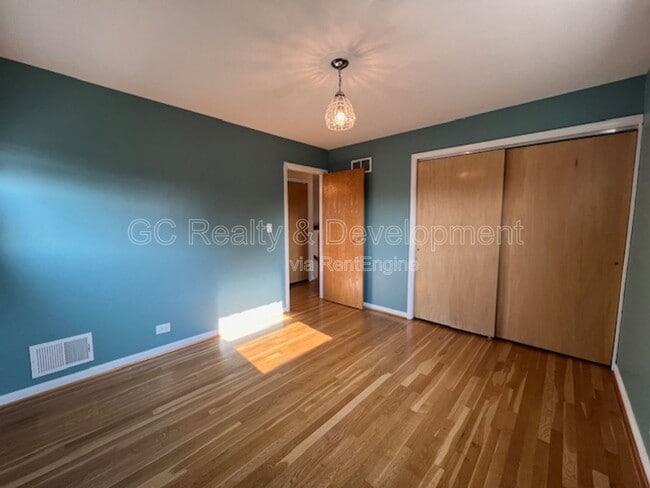 Building Photo - 8931 N Merrill St