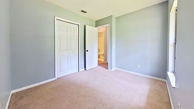 Building Photo - Desirable home in St. Johns County