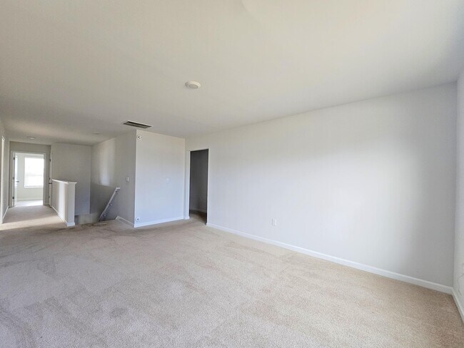 Building Photo - 1319 Birch Cir