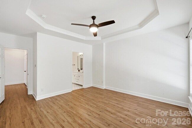 Building Photo - 4084 Holly Villa Cir