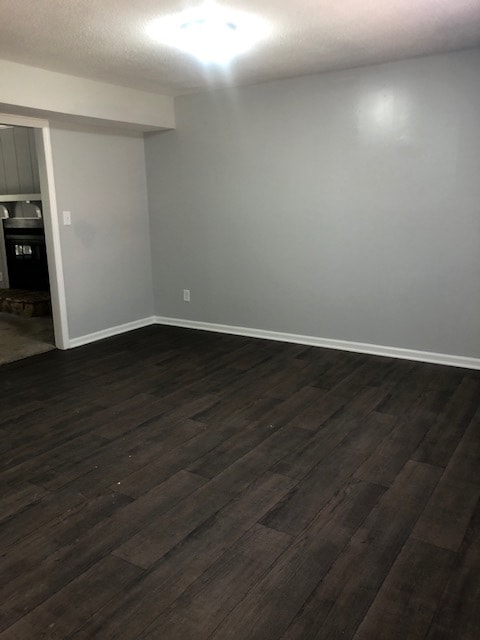 Building Photo - 117 E Circle Dr