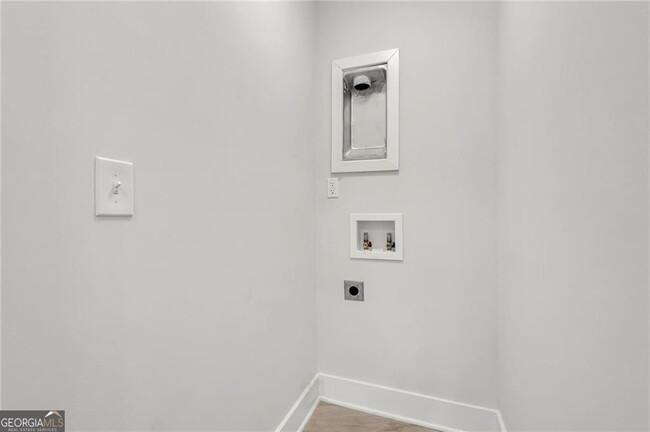 Building Photo - 1271 Lorenzo Dr SW