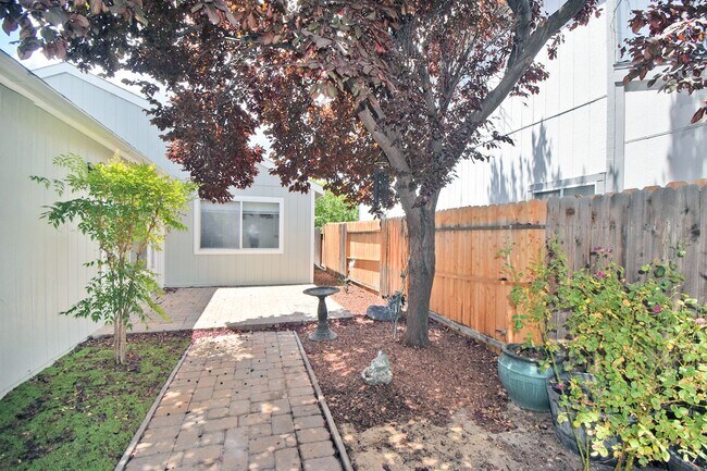 Building Photo - 4586 China Rose Cir