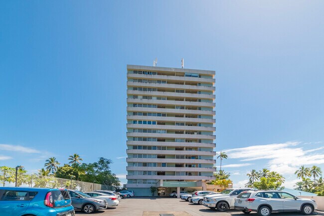 Building Photo - 84 Pukihae St