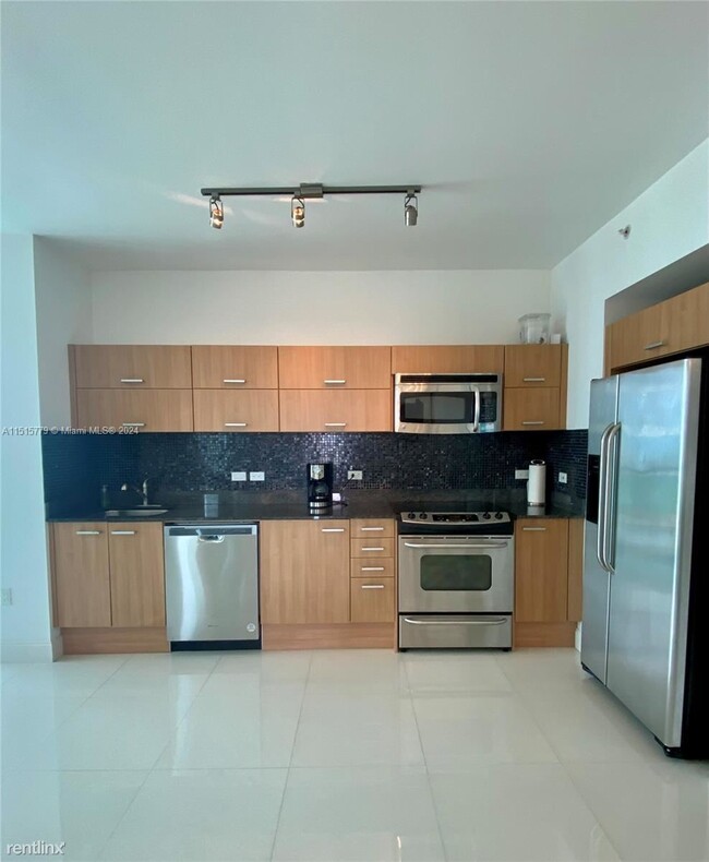 Building Photo - 2 br, 2 bath Condo - 350 S Miami Ave Apt 3813