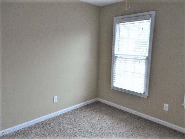 Building Photo - 4727 Cedar Wood Dr SW