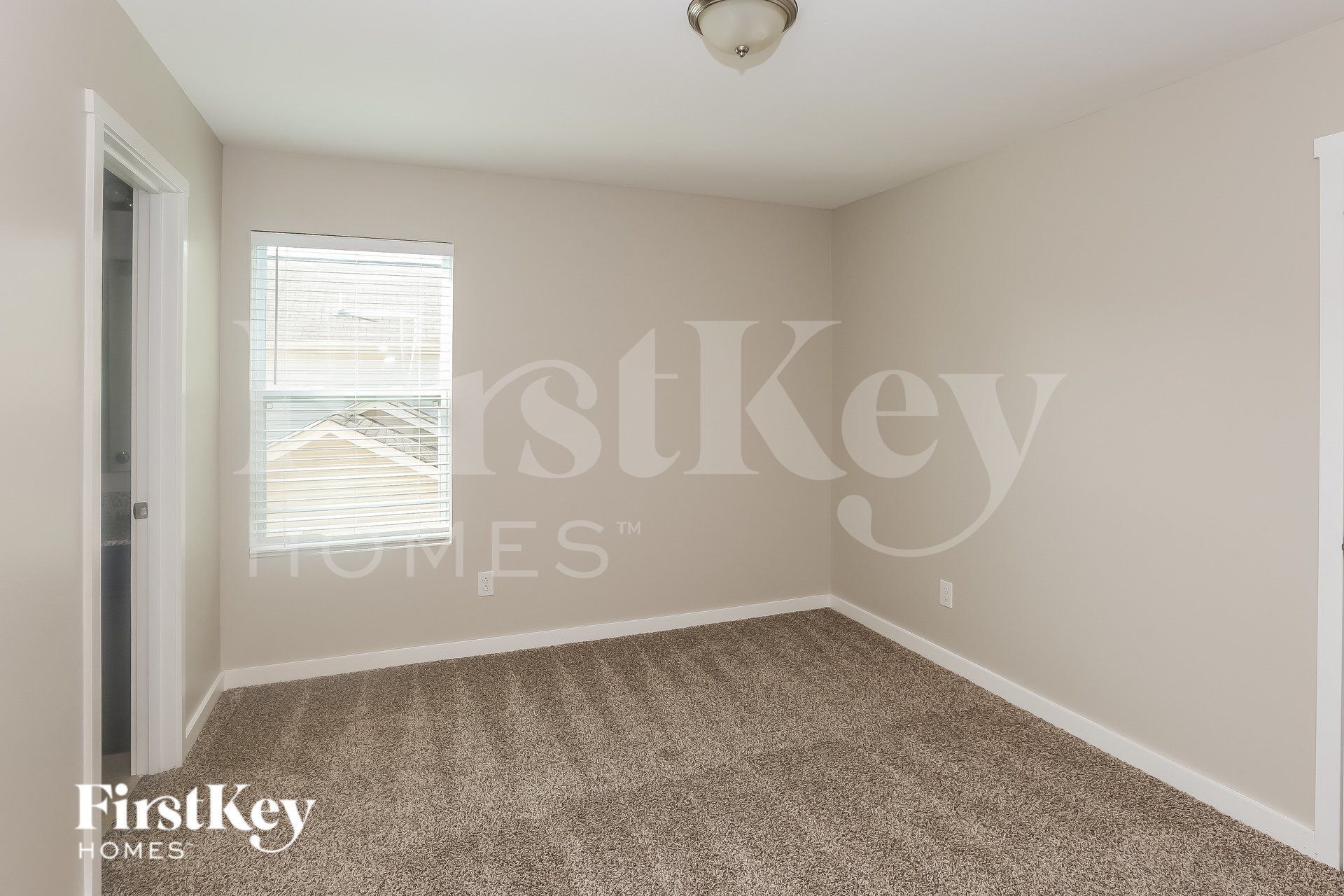 Building Photo - 303 Landis Oak Way