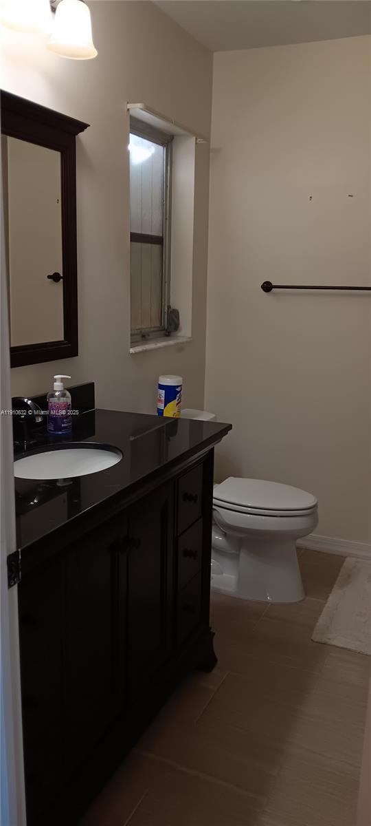 Building Photo - 2560 SW 11th St