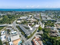 Building Photo - Luxury condo in the heart of downtown Santa Cruz!