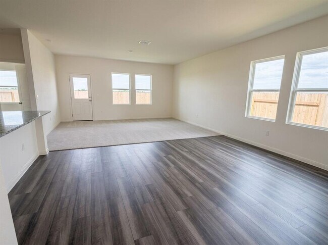 Building Photo - 616 Wesley Miller Ln