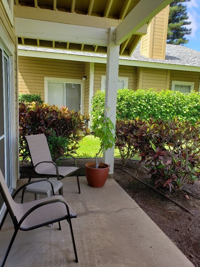 Building Photo - Beautiful Fully Furnished Condo
