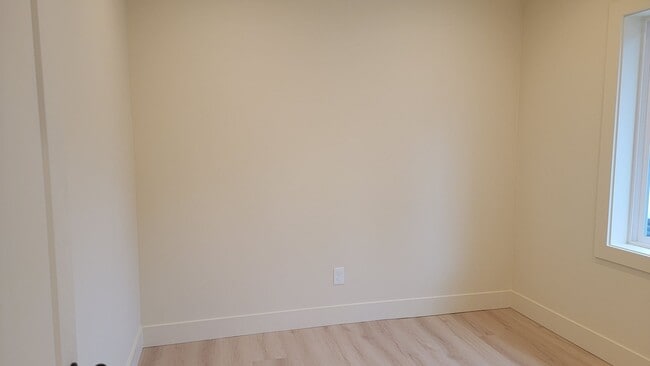 Building Photo - New Construction 1 bedroom + sleeping loft...