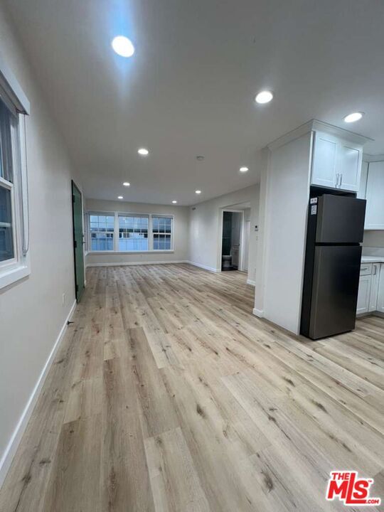 Building Photo - 853 S Bedford St