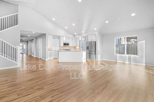 Building Photo - 2892 W Rimbaud Ave