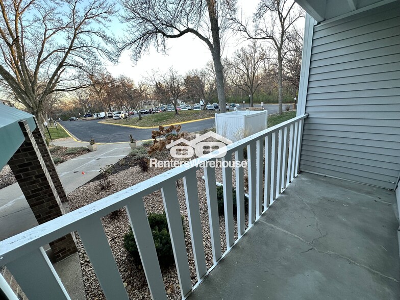 Building Photo - 1601 N Innsbruck Dr