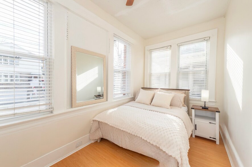 Building Photo - 45 Essex Ave