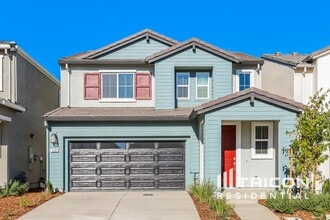 Building Photo - 1202 Victorian St