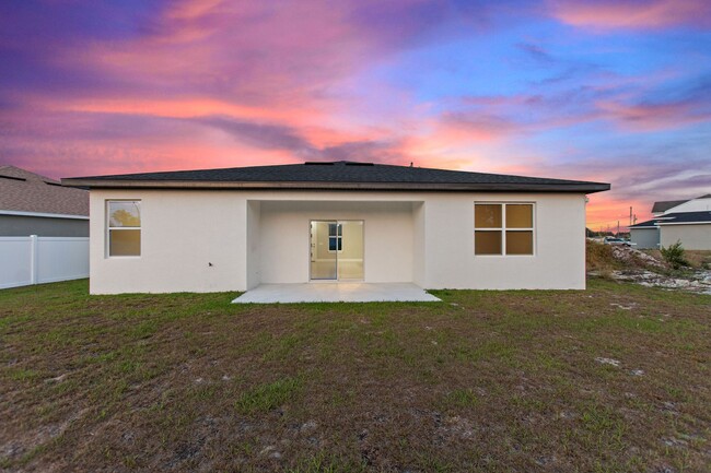 Building Photo - 361 Begonia Ct
