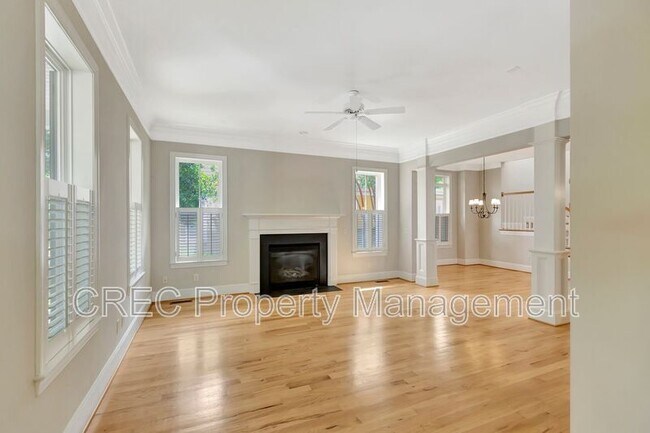 Building Photo - 1705 Doldridge St
