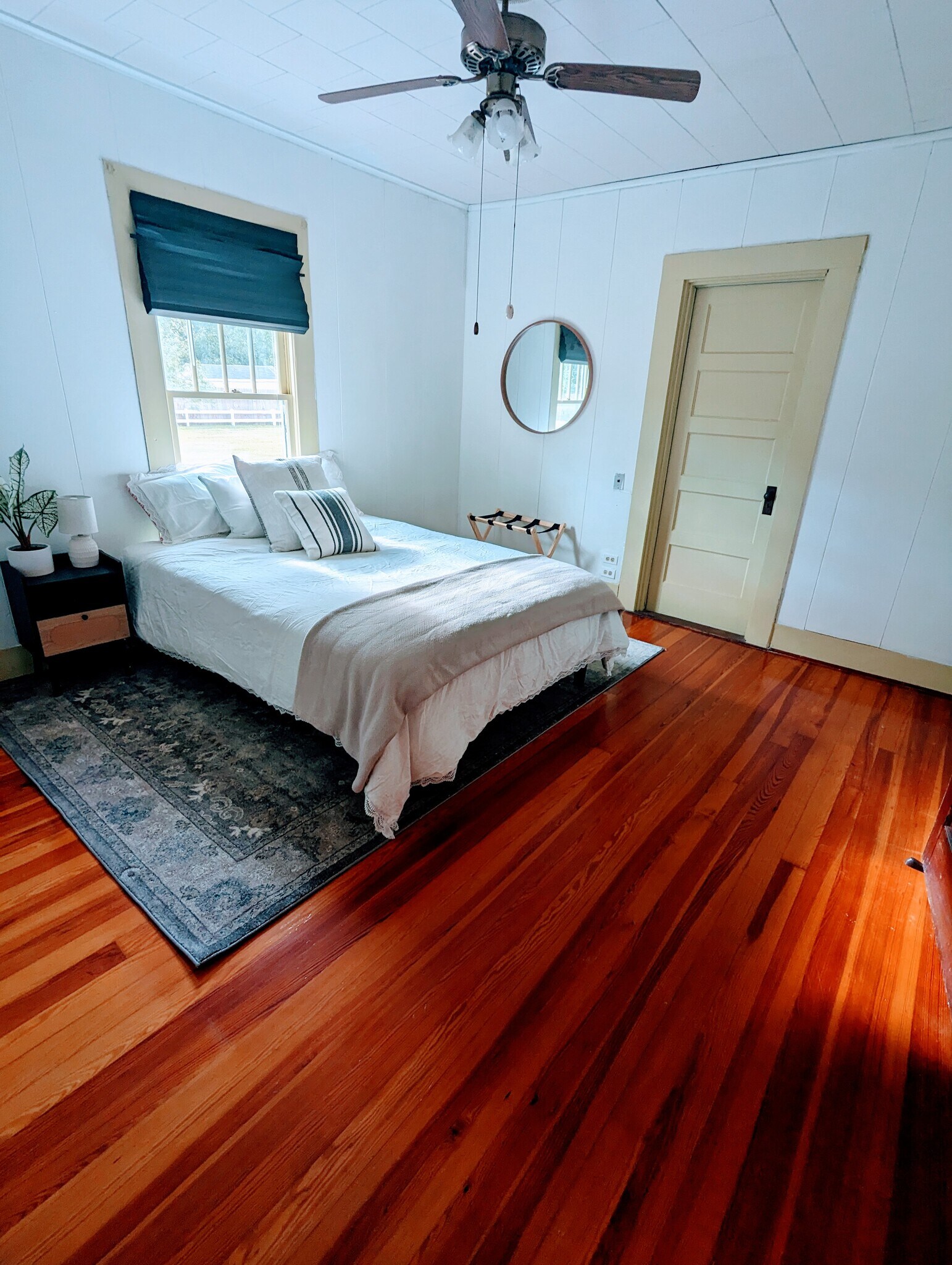 Bedroom 3 - 1114 E Old Pass Rd
