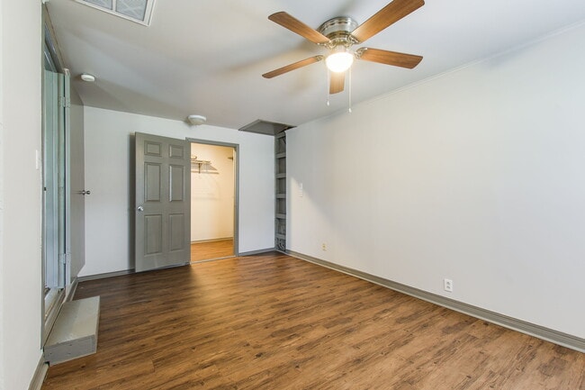 Building Photo - 2448 NW 42nd St
