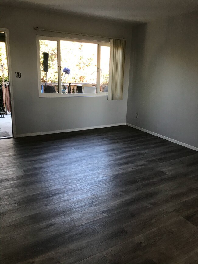 Building Photo - 4435 College Ave